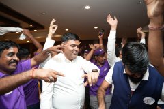 thumbs_DSC03597